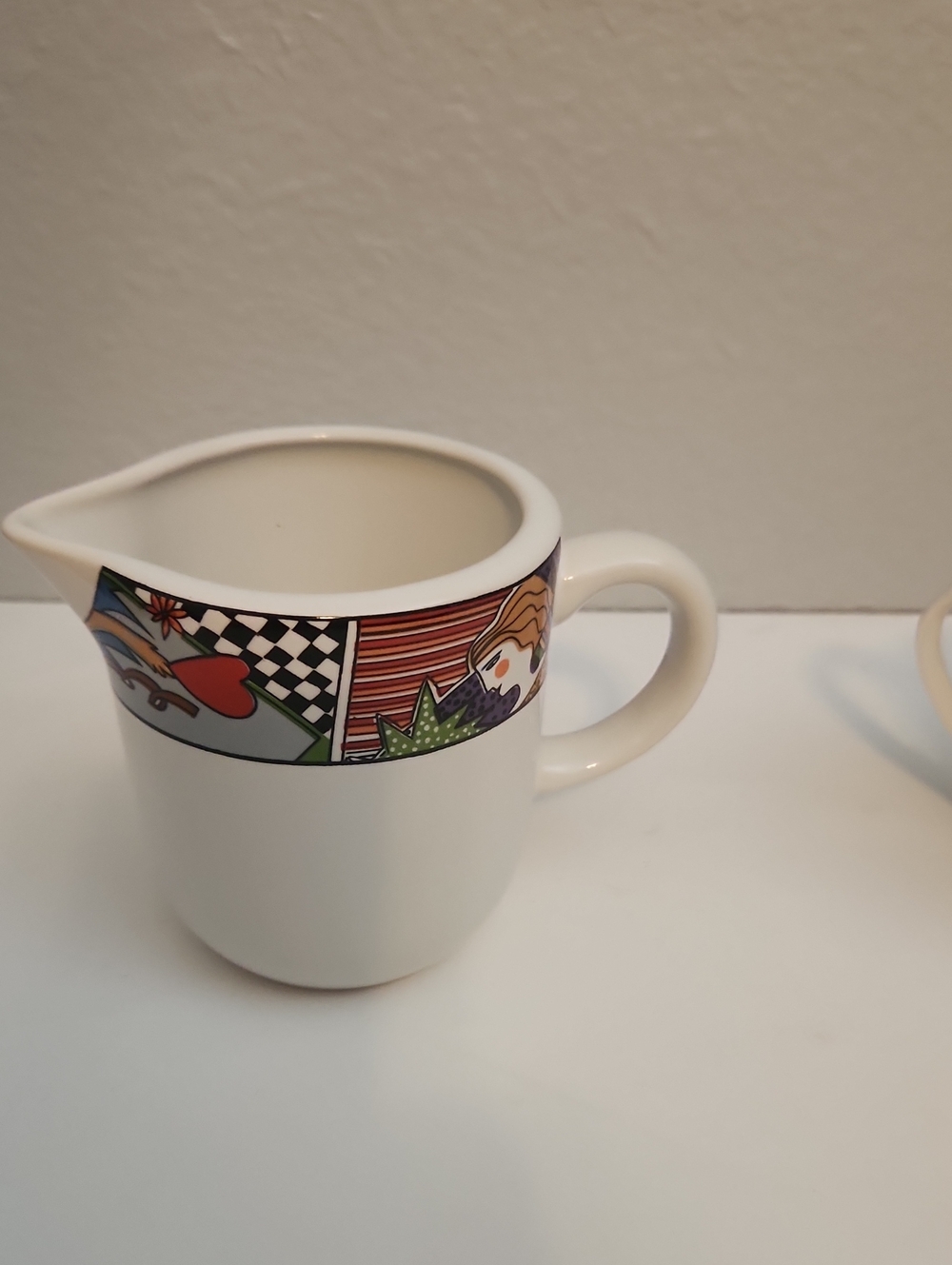 Vintage Vitromaster Metropolitan creamer